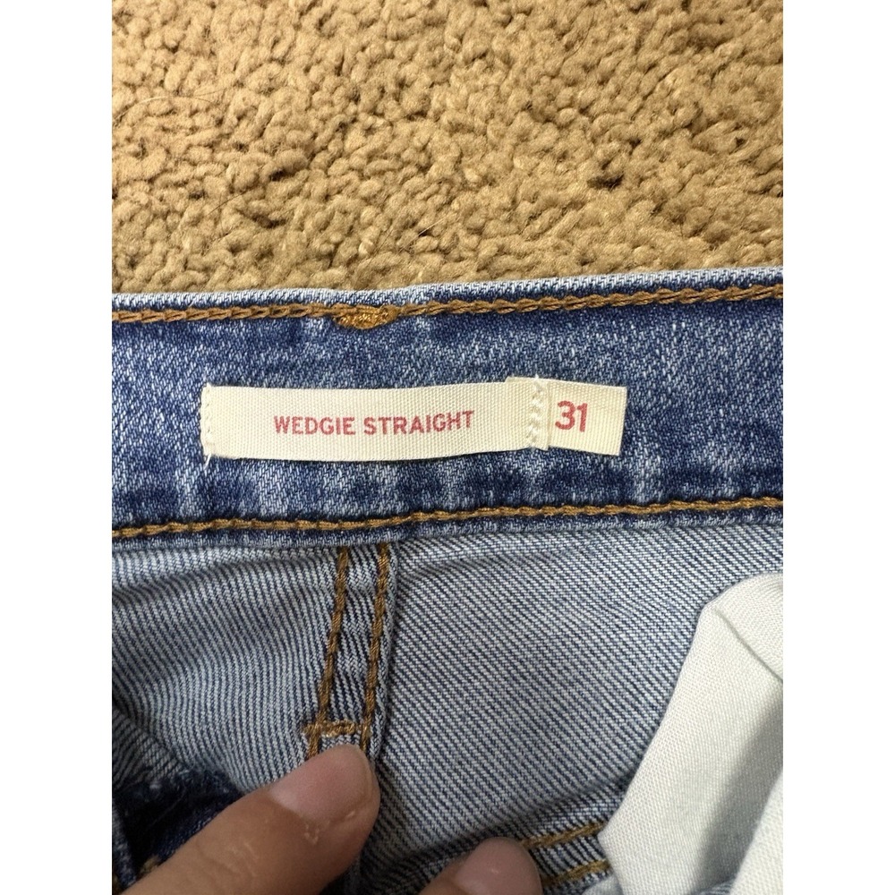 Levis Wedgie Straight Women 31 Distressed Raw Hem Button Fly Hi-Rise - Picture 3 of 12